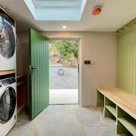 بيت للعطل Secluded Thatched Cottage, Near Beaches & Hill Walking