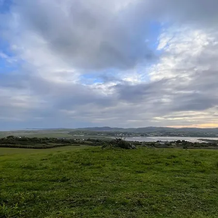 بيت للعطل Secluded Thatched Cottage, Near Beaches & Hill Walking Rashenny